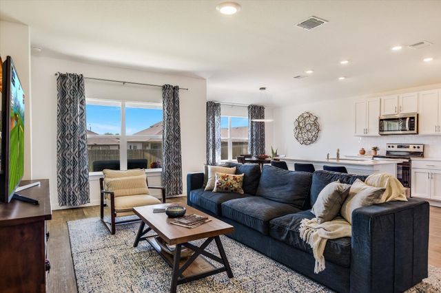 308 Pedernales LN, Hutto, TX 78634