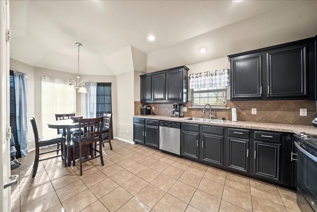 2001 Woodmere Drive, Lancaster, TX 75134