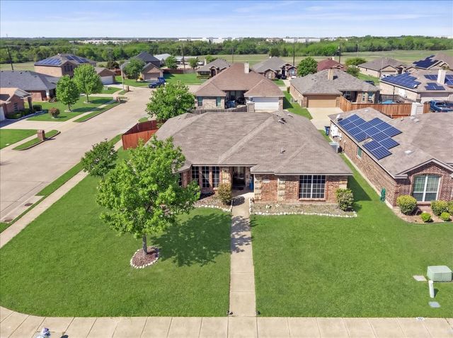 2001 Woodmere Drive, Lancaster, TX 75134