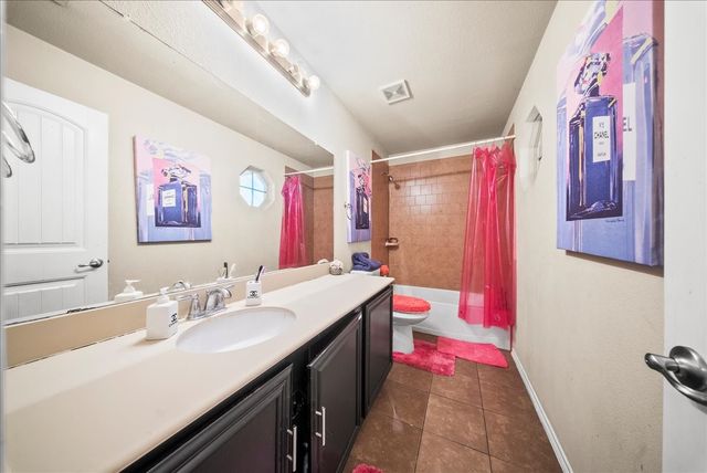 2001 Woodmere Drive, Lancaster, TX 75134