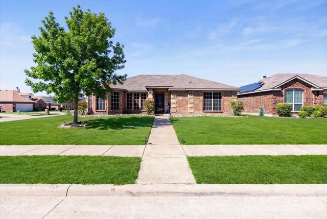 2001 Woodmere Drive, Lancaster, TX 75134