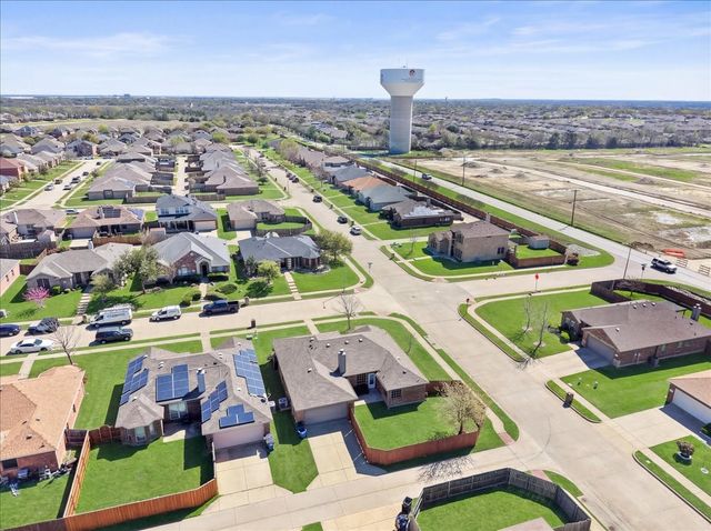 2001 Woodmere Drive, Lancaster, TX 75134