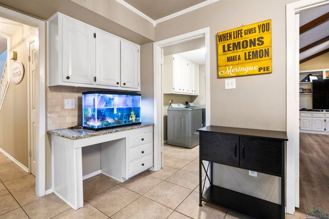 1125 Stillmeadow Ln, Longview, TX 75604