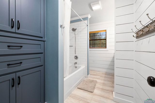 1125 Stillmeadow Ln, Longview, TX 75604