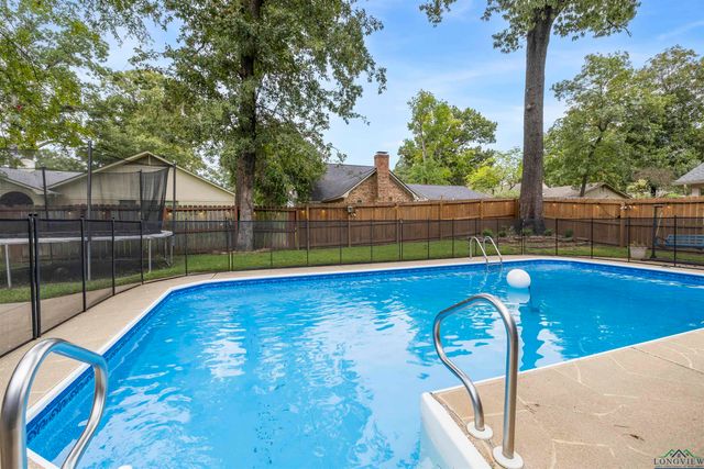 1125 Stillmeadow Ln, Longview, TX 75604