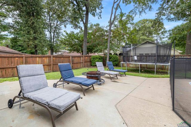 1125 Stillmeadow Ln, Longview, TX 75604