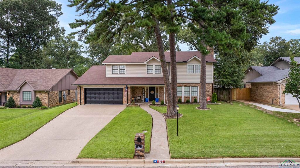 1125 Stillmeadow Ln, Longview, TX 75604