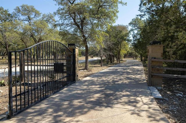 221 Old Tower RD, Liberty Hill, TX 78642