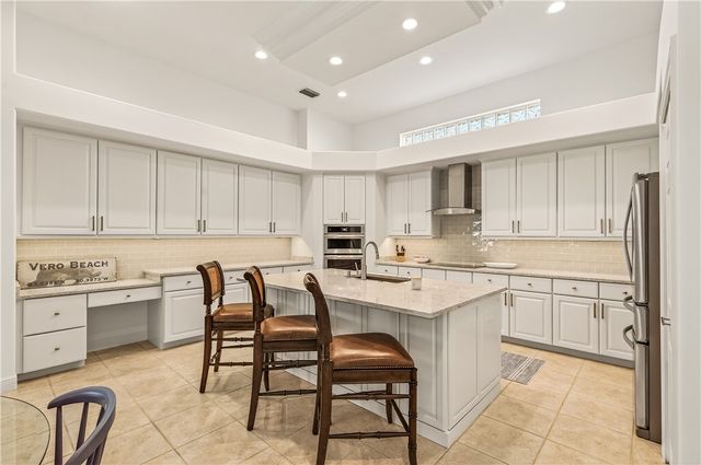 130 Mariner Beach Lane, Vero Beach, FL 32963