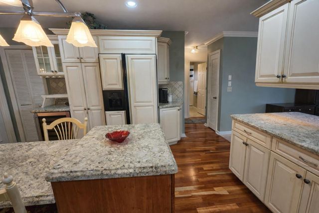 1931 NW 81st Avenue, Coral Springs, FL 33071