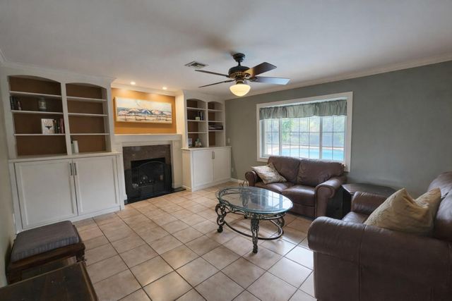 1931 NW 81st Avenue, Coral Springs, FL 33071