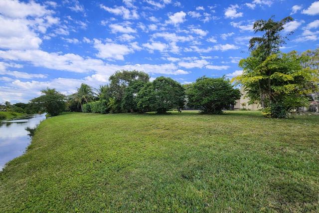 1931 NW 81st Avenue, Coral Springs, FL 33071