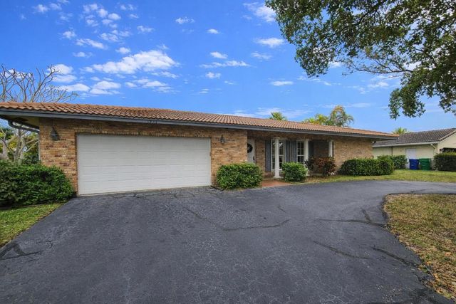 1931 NW 81st Avenue, Coral Springs, FL 33071