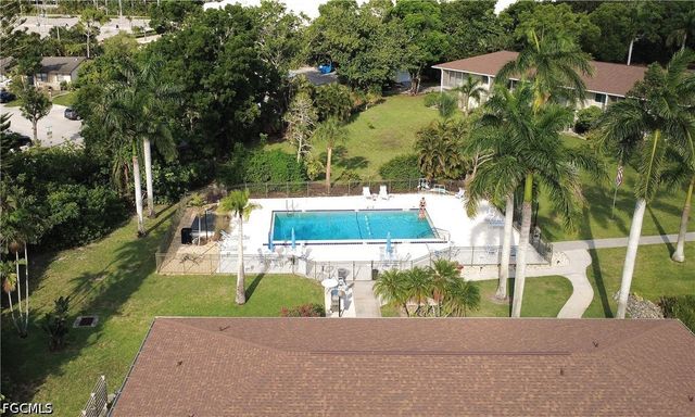 6184 Michelle WAY 207, Fort Myers, FL 33919