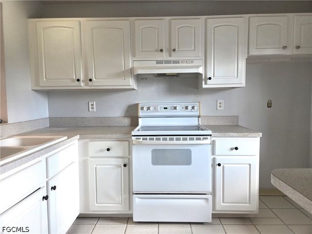 6184 Michelle WAY 207, Fort Myers, FL 33919