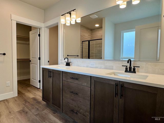 11225 Bluefield Dr, Caldwell, ID 83605