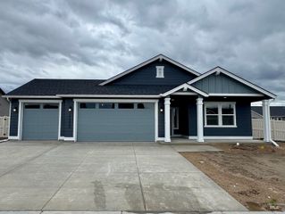11225 Bluefield Dr, Caldwell, ID 83605