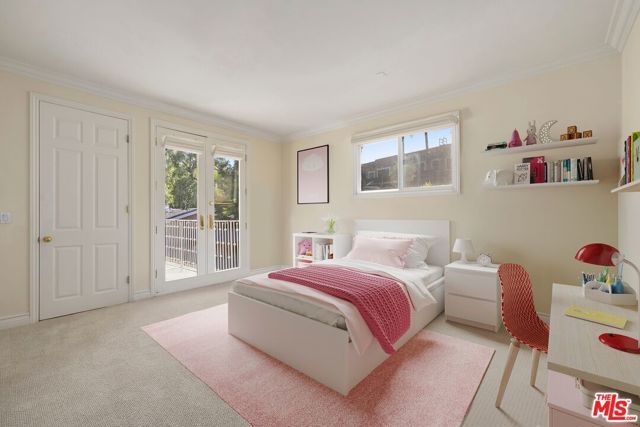 4755 Vanalden Avenue, Tarzana (los Angeles), CA 91356