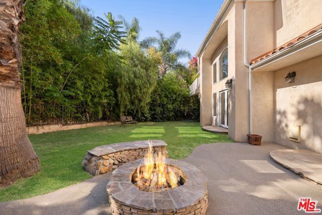 4755 Vanalden Avenue, Tarzana (los Angeles), CA 91356