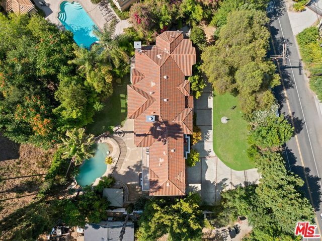 4755 Vanalden Avenue, Tarzana (los Angeles), CA 91356