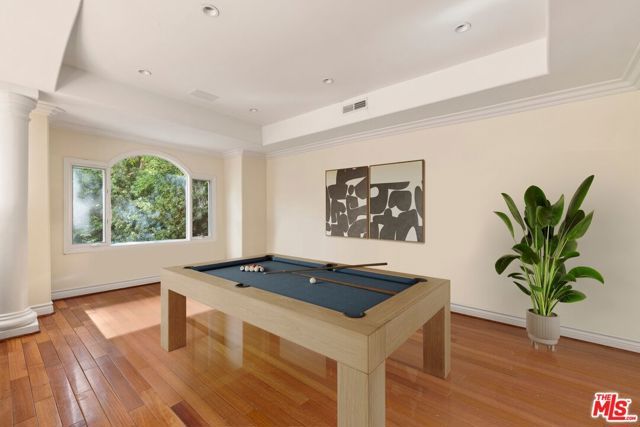 4755 Vanalden Avenue, Tarzana (los Angeles), CA 91356