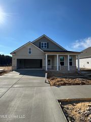 68 Harvest Dance Drive, Byhalia, MS 38611