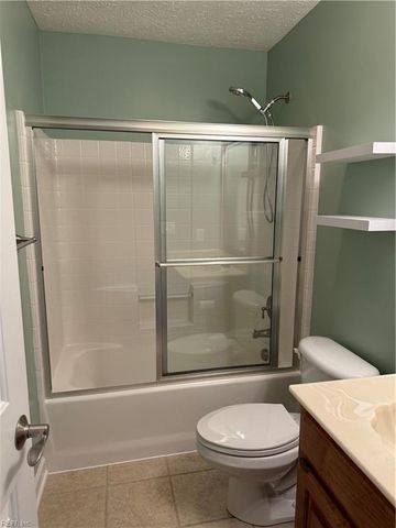 300 Walt Whitman AVE, Newport News, VA 23606