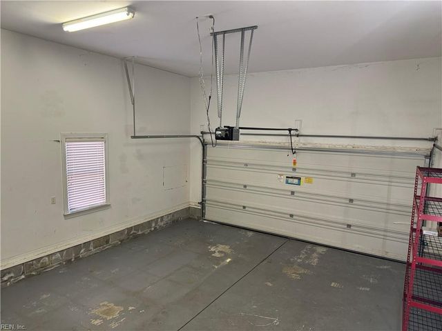 300 Walt Whitman AVE, Newport News, VA 23606