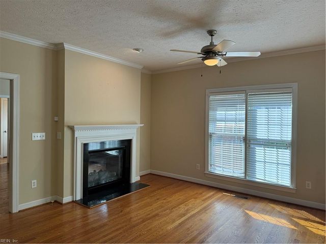 300 Walt Whitman AVE, Newport News, VA 23606