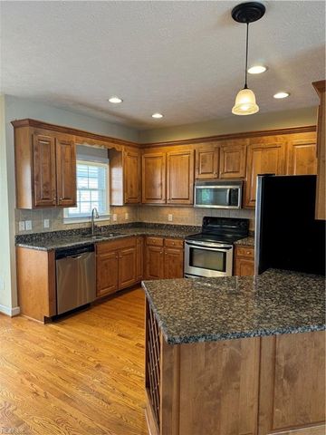 300 Walt Whitman AVE, Newport News, VA 23606