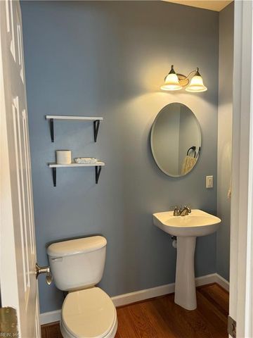 300 Walt Whitman AVE, Newport News, VA 23606