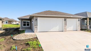 2404 E Brek St, Brandon, SD 57005