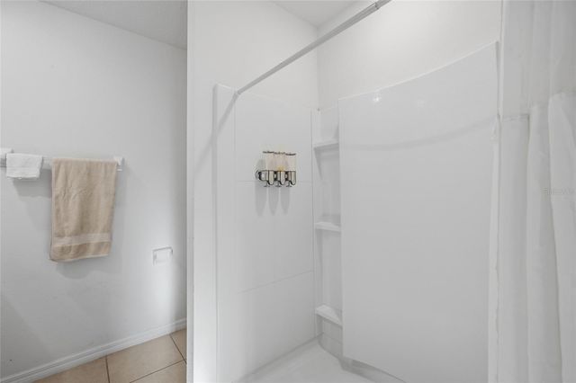 8204 PELICAN REED CIRCLE, Wesley Chapel, FL 33545