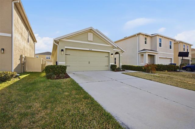 8204 PELICAN REED CIRCLE, Wesley Chapel, FL 33545