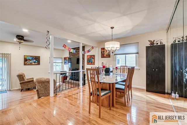 54 Davids Court, South Brunswick, NJ 08810