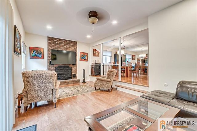 54 Davids Court, South Brunswick, NJ 08810
