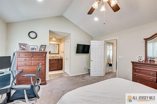 54 Davids Court, South Brunswick, NJ 08810