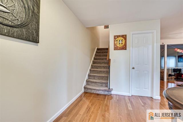 54 Davids Court, South Brunswick, NJ 08810