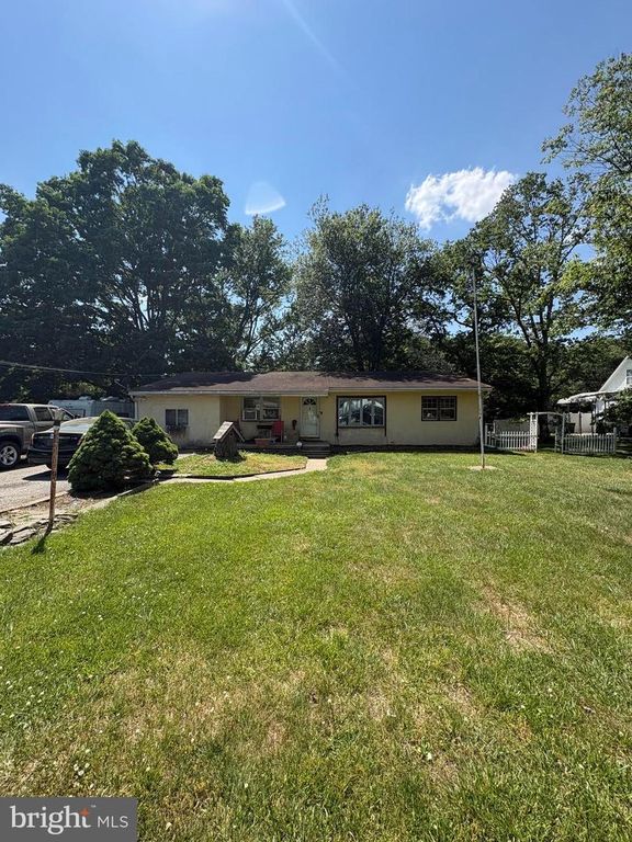 1879 YORK AVE, Williamstown, NJ 08094