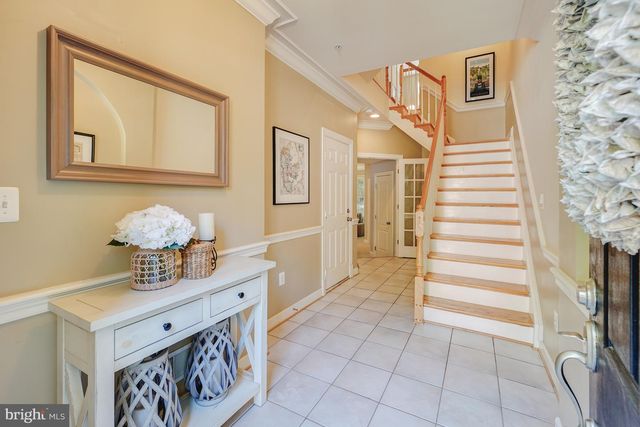 47816 SCOTSBOROUGH SQ, Sterling, VA 20165