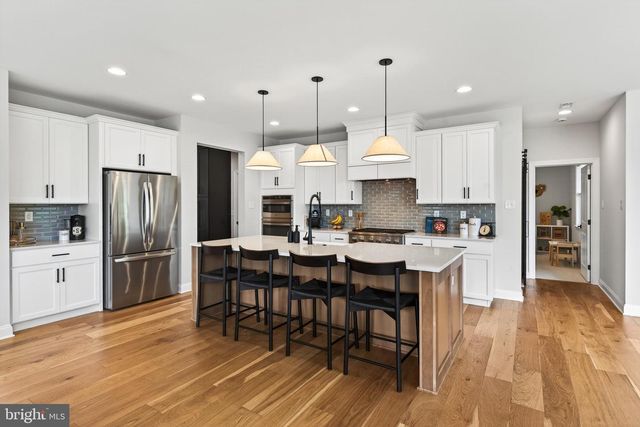 2560 HOLLY LN, Hatfield, PA 19440