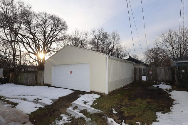 1723 E Calvert Street, South Bend, IN 46613