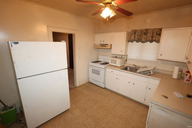 1723 E Calvert Street, South Bend, IN 46613