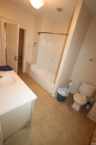 1723 E Calvert Street, South Bend, IN 46613