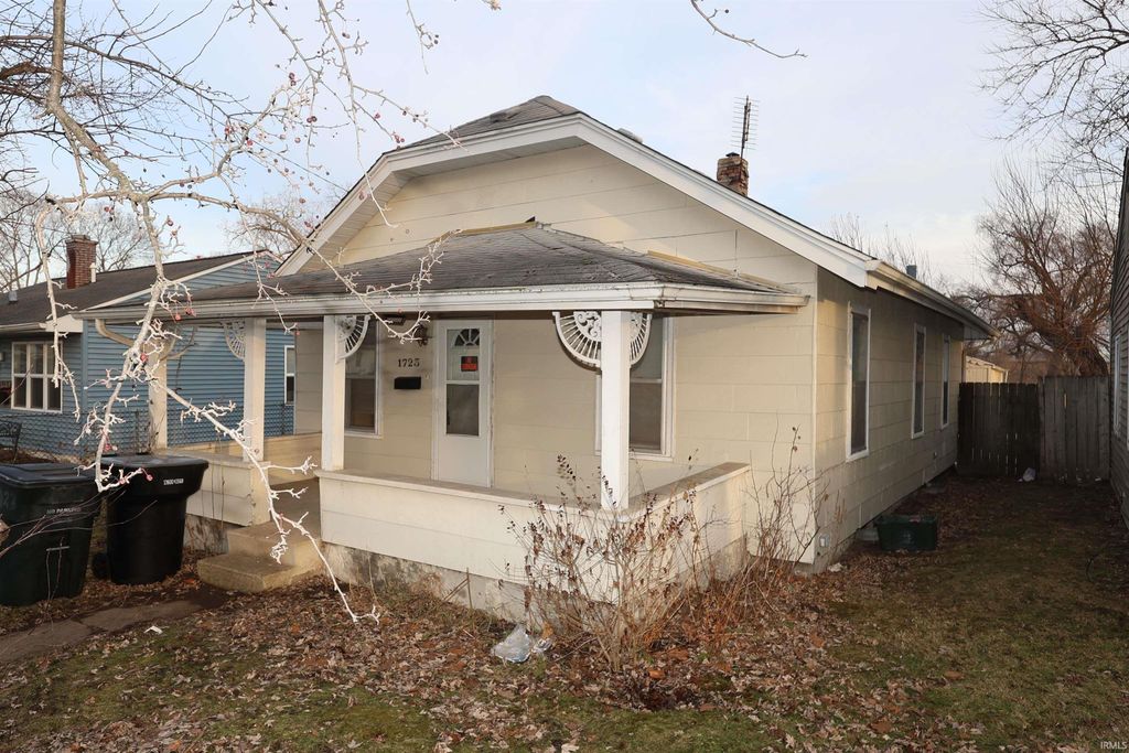 1723 E Calvert Street, South Bend, IN 46613