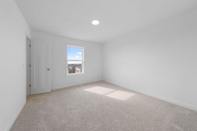 18628 Ivanhoe Street NW, Elk River, MN 55330