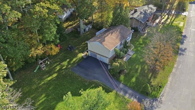 6 Saturn Ct, Vernon Twp., NJ 07422