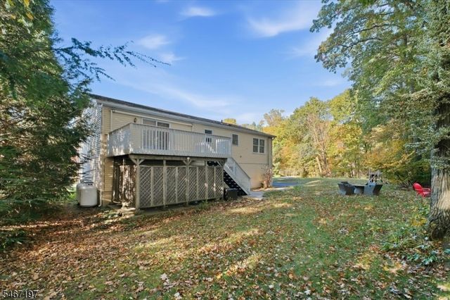 6 Saturn Ct, Vernon Twp., NJ 07422