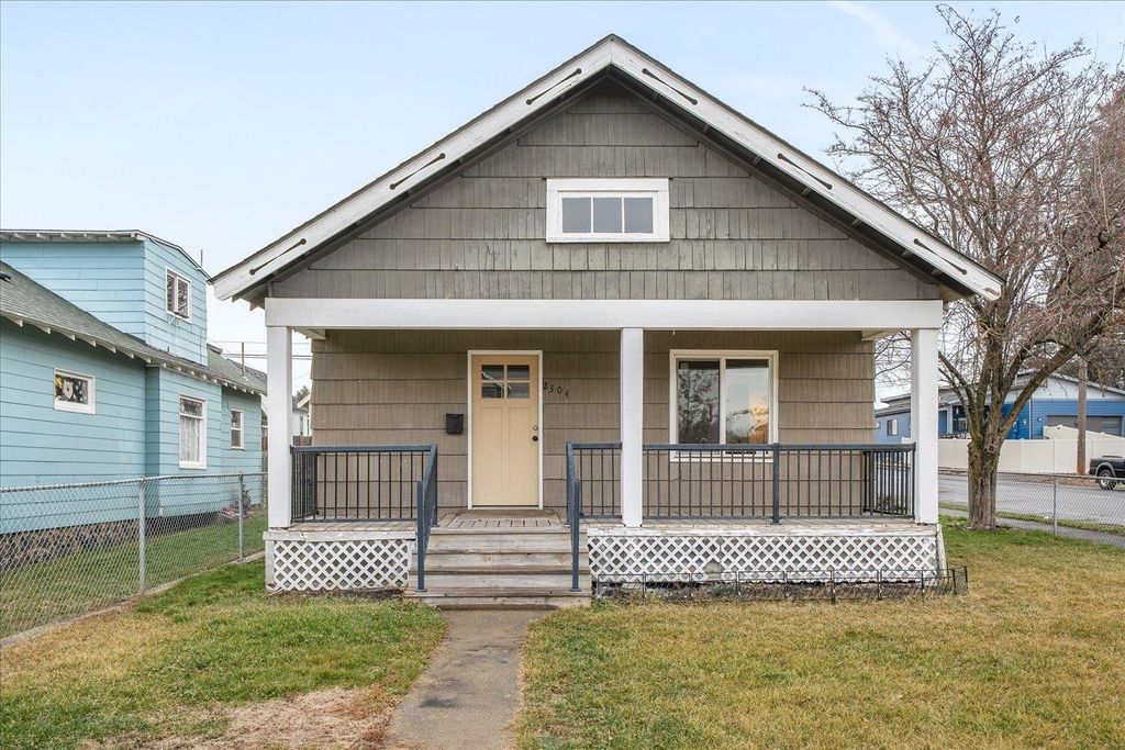 2304 W Bridge Ave, Spokane, WA 99201