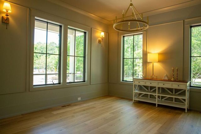 496 Commonwealth Road, Mount Pleasant, SC 29466